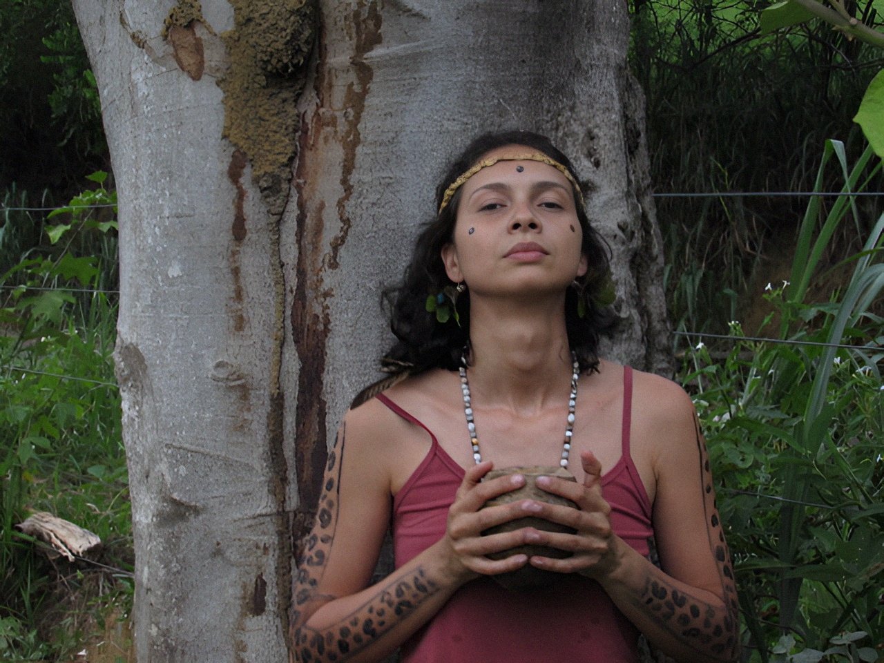 Artista indígena capixaba Sayma Puri lança seu primeiro álbum