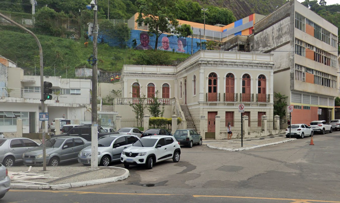 Casa Porto recebe exposição com trabalhos de 30 artistas capixabas