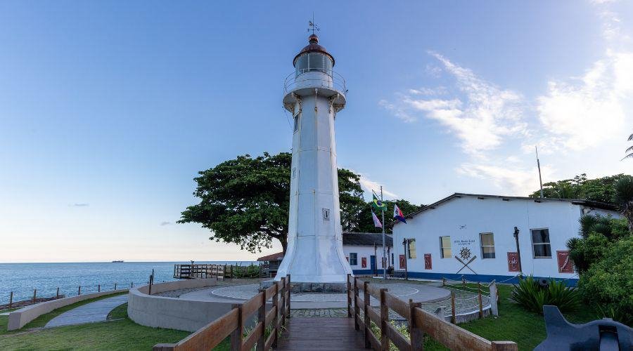 Farol Santa Luzia, em Vila Velha, amplia horário de visitação na alta temporada