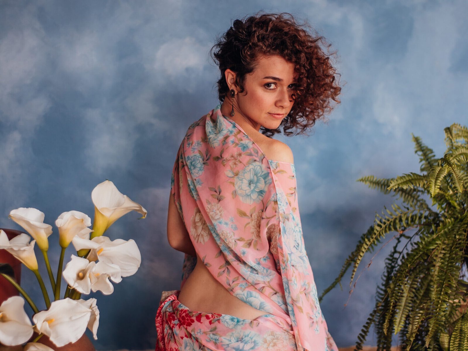Aline Maria apresenta prévia do álbum ‘Bruta Flor’ no Teatro Sônia Cabral, em Vitória