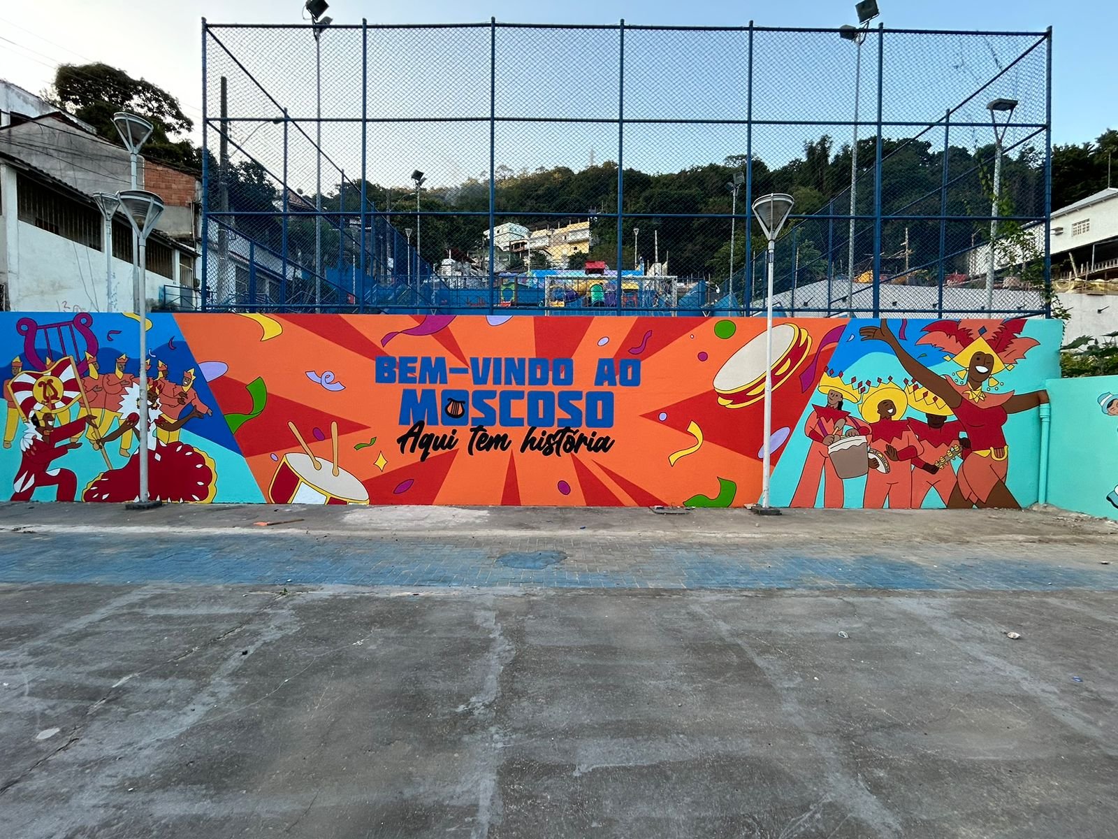 Projeto ‘Cores Comunidades’ entrega murais artísticos em escadarias de Vitória