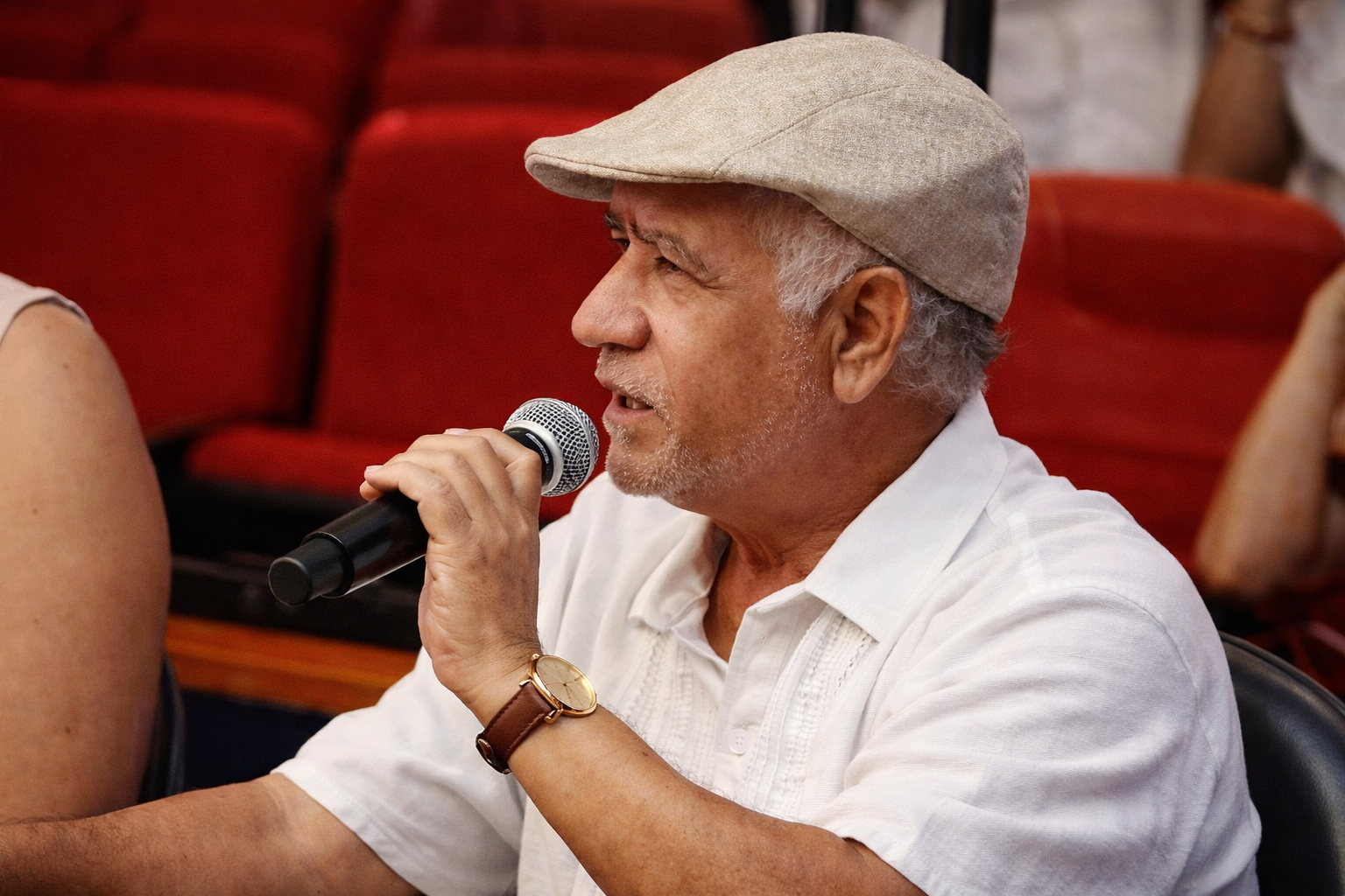 Bate-papo com o escritor Adilson Vilaça integra programação dos 100 anos da Fafi