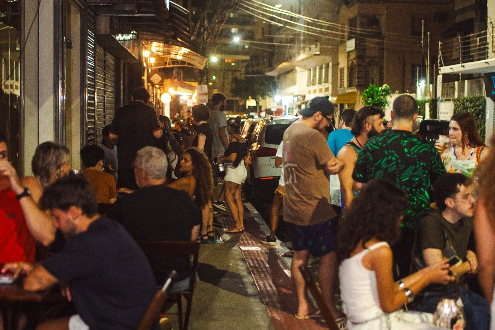 Bares da Rua Gama Rosa promovem celebração coletiva de St. Patrick’s Day em Vitória