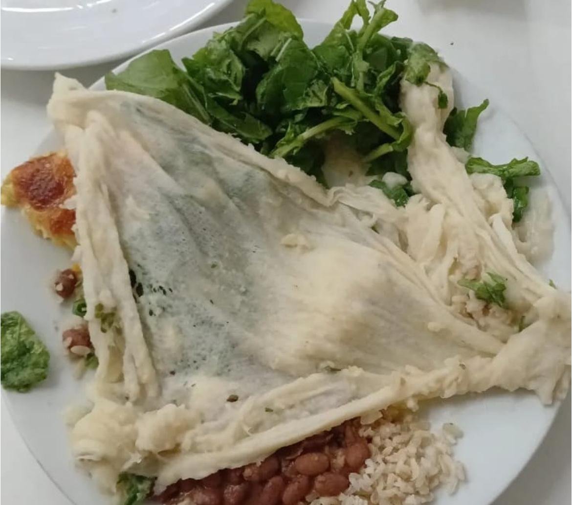 Aluno da Ufes encontra pano em comida fornecida pelo Restaurante Universitário