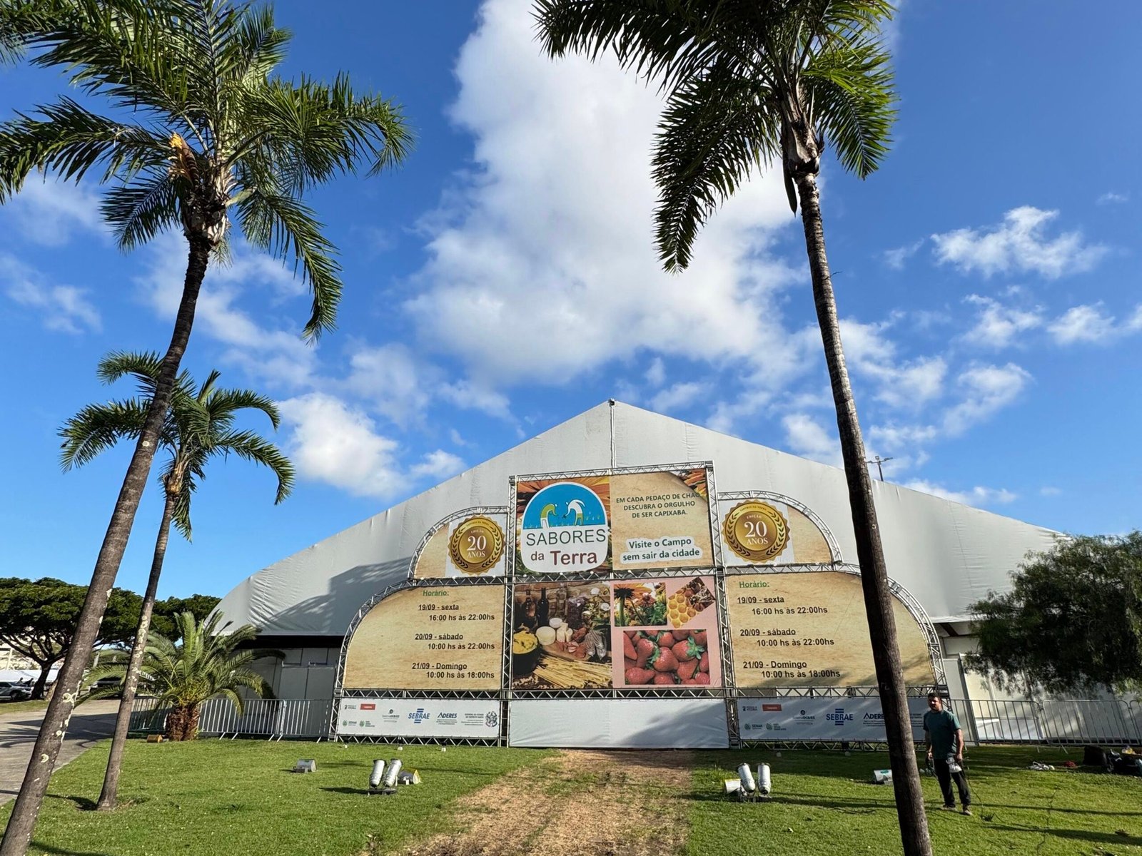 Feira Sabores da Terra leva produtos da agricultura familiar do ES à Praça do Papa