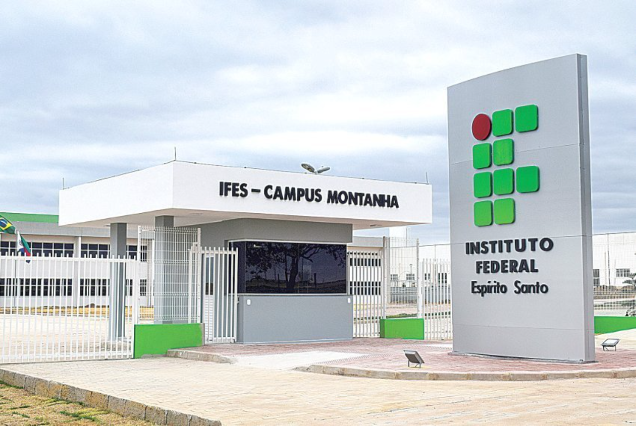 Ifes abre seleção para contratar professores substitutos com salários de até R$ 4,6 mil