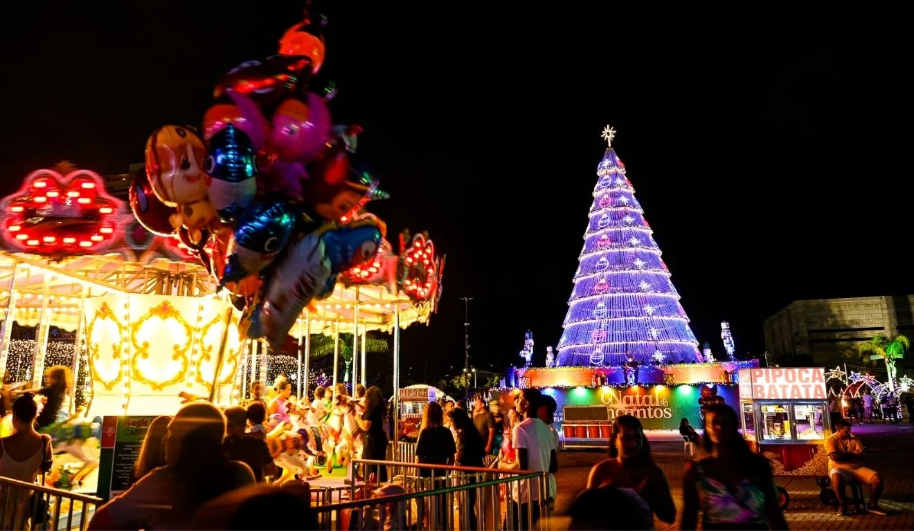 Pista de gelo da Vila de Natal da Praça do Papa é adiada após problema em transformador