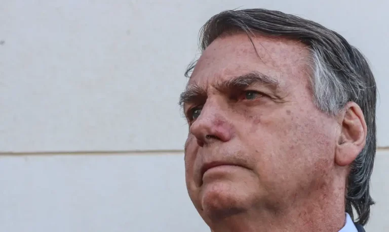 Polícia Federal indicia Bolsonaro por tentativa de golpe de Estado