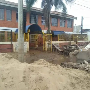 2 Racismo ambiental 60 dos estudantes de escolas que ficam em areas de risco sao negros