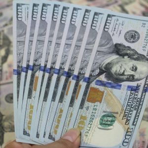 Com disparada na cotação, dólar turismo chega a R$ 6,66 em casas de câmbio