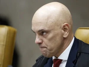 Moraes dá liberdade condicional para ex-deputado Daniel Silveira