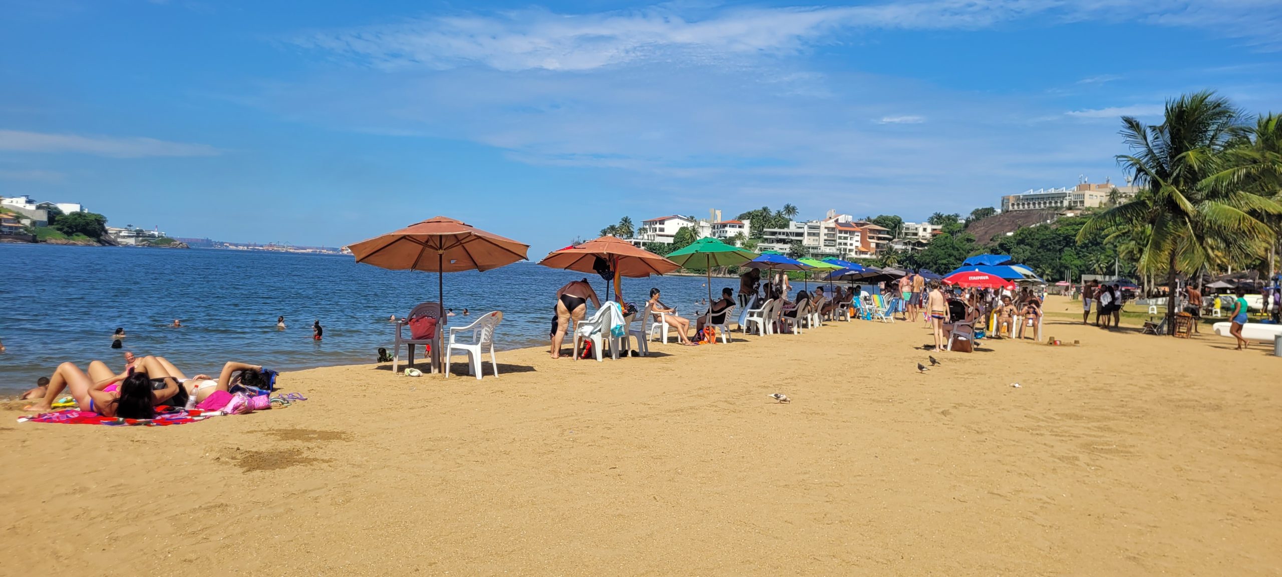 Praia da Curva da Jurema, Vitória. Foto: Eduarda Lisboa/VIXFeed