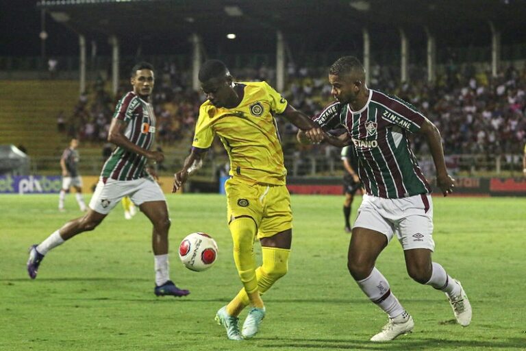 Fluminense enfrenta o Madureira neste domingo (26) no Kleber Andrade