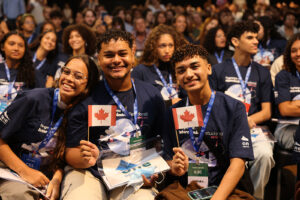 Estudantes da rede pública do ES embarcam para intercâmbio no Canadá