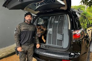 Polícia Penal recebe viatura exclusiva para operações com cães