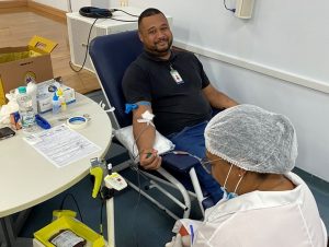 Com baixo estoque, Hemoes faz campanha de doação de sangue em shopping do ES