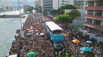 Carnaval na Avenida Beira-Mar. Foto: Gabriel Werneck/ PMV