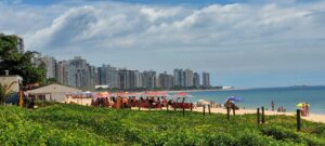 Previsão do tempo: sol entre poucas nuvens e calor predominam no ES nos próximos dias