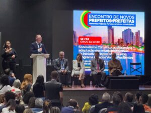 ES discute adaptação às mudanças climáticas durante encontro em Brasília