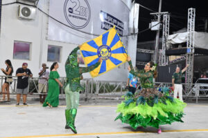 Rosas de Ouro vai abrir o Carnaval de Vitória com enredo sobre a história da Serra