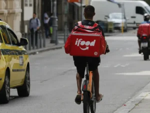 Justiça proíbe iFood de exigir valor mínimo em pedidos em todo o país