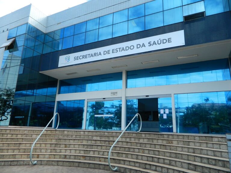 Saúde abre seleção emergencial para contratar médicos e outros profissionais no ES