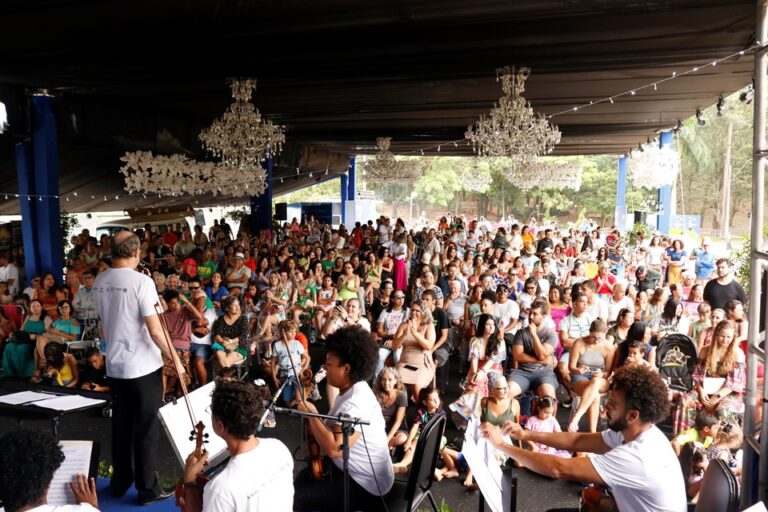 Orquestra Sinfônica do ES realiza concerto especial de Dia das Mães em Vila Velha