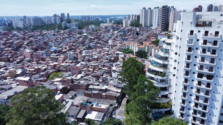 Brasil alcança as menores taxas de pobreza e miséria desde 2012, aponta estudo especial do IJSN