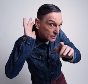 Paulo Miklos é o convidado da 2ª edição do projeto ‘De Conversa em Conversa’