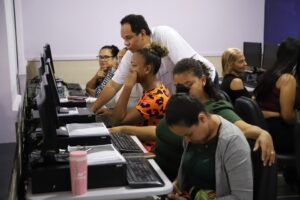 Programa oferece 1.370 vagas em cursos gratuitos para mulheres no ES