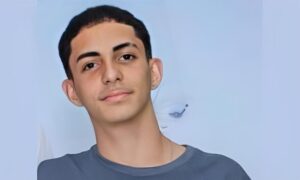 Pai de jovem atropelado em Vila Velha faz apelo por imagens do acidente