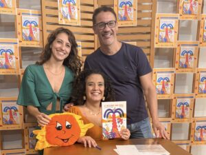 Autora capixaba lança livro infantil com parceria internacional