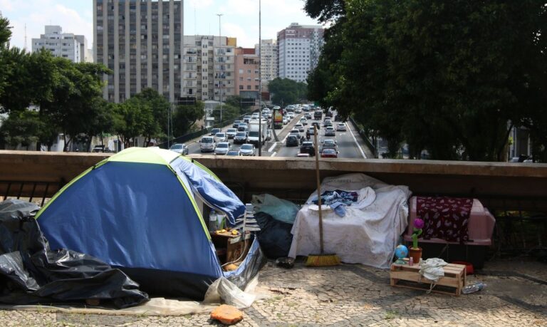 Brasil lidera América Latina em milionários e é o país mais desigual do mundo