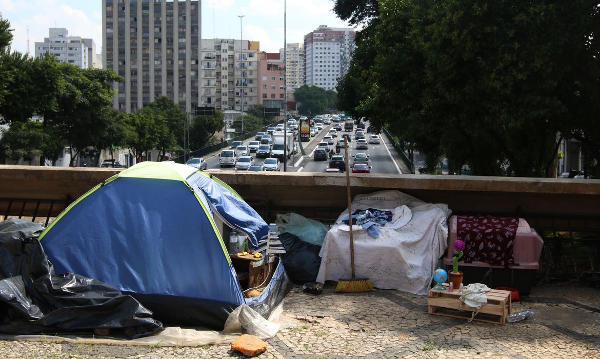 Brasil lidera América Latina em milionários e é o país mais desigual do mundo