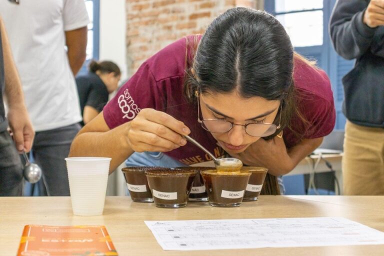 Vitória recebe cursos gratuitos nas áreas de comunicação e cafés especiais
