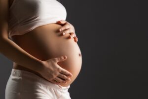 Estudo revela adiamento cada vez maior da maternidade no ES