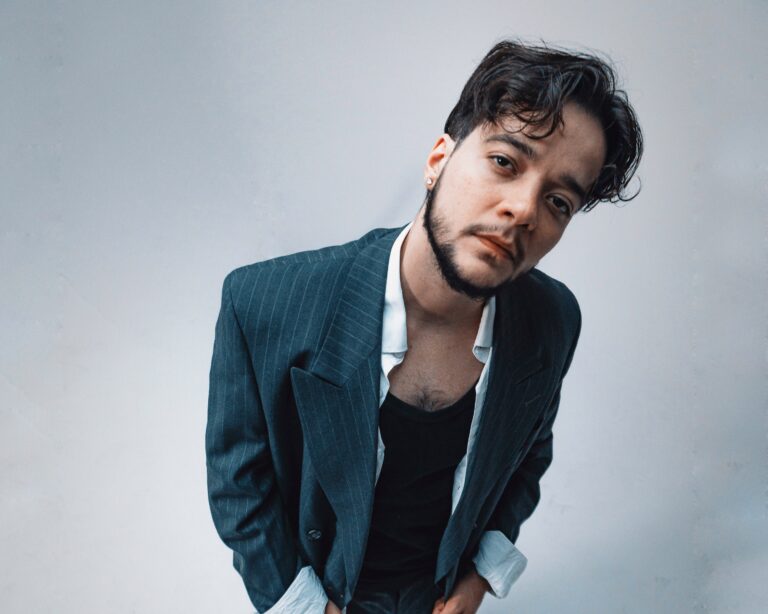 Entrevista: Dan Abranches fala sobre o processo criativo por trás do novo álbum ‘Agridoce’