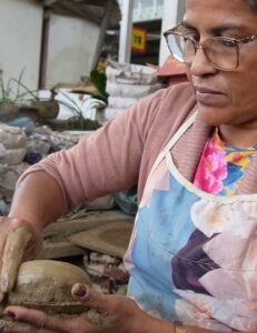 Paneleiras do ES mantêm viva a tradição da panela de barro há mais de 400 anos