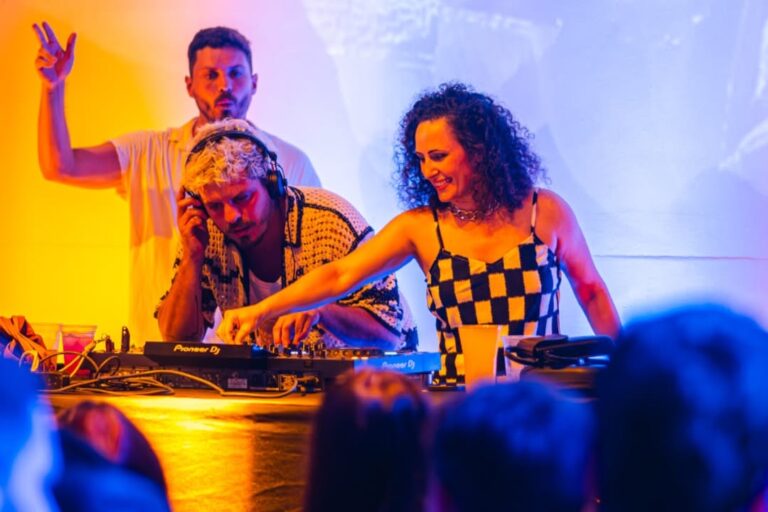 Santa Teresa recebe edição especial da festa Discotopia com música eletrônica e menu open food