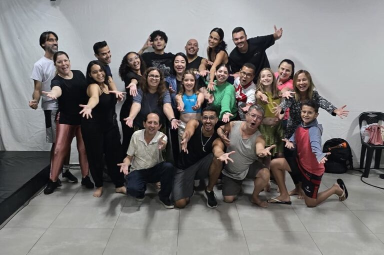 Espetáculo teatral com coreografia de Fernando Perrotti estreia neste domingo (9) em Vitória