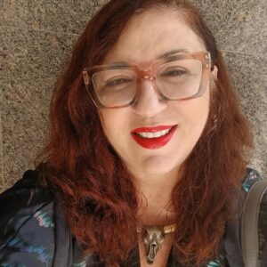 Escritora Mara Coradello participa de bate-papo sobre literatura em Vitória