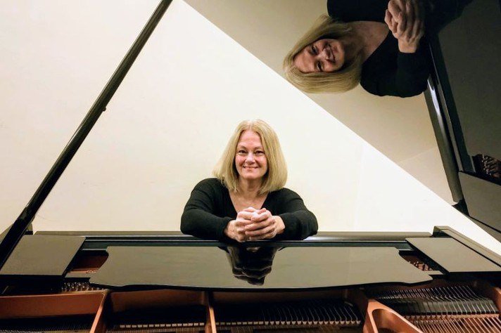 Pianista luso-brasileira Enóe Ferrão apresenta concerto e ministra masterclass em Vitória