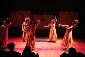 Espetáculo ‘As Bailaoras’ estreia com apresentações gratuitas em Vila Velha