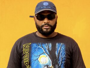 Rapper capixaba Alex Emissário se apresenta na Casa Caipora, em Vitória