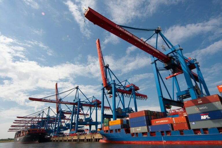 Apesar do tarifaço nos EUA, Brasil mantém superávit de US$ 6,1 bilhões em agosto
