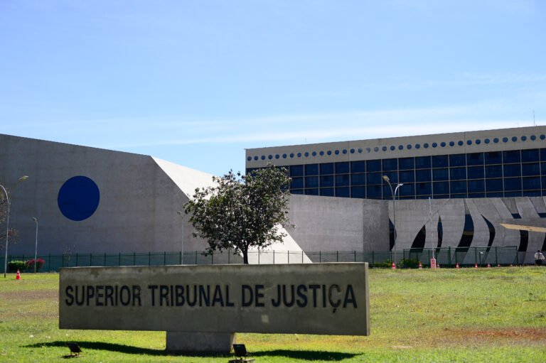 Sua postagem pode gerar processo: O Recado do STJ para políticos nas redes sociais