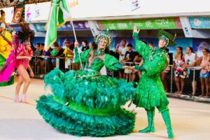 Cariacica oferece curso gratuito de Mestre-Sala e Porta-Bandeira para crianças e jovens