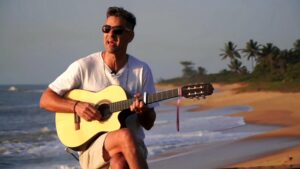 Anchieta é cenário de websérie com músicas do cantor capixaba Douglas Lopes