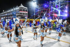 Mais da metade dos ingressos do Carnaval de Vitória 2026 já foi vendida; veja onde comprar