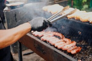 Festival Parrillada do Chefe traz 3 toneladas de carne e shows a Vila Velha